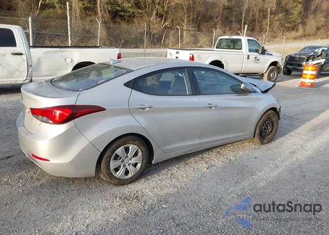 2016 Hyundai Elantra Se z USA, uszkodzony, nr VIN 5NPDH4AE6GH691236